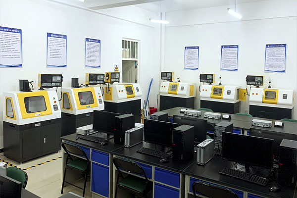 小型數(shù)控車(chē)床實(shí)驗(yàn)室